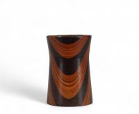 Angelo Mangiarotti (1921–2012) Vase en bois coloré pour Alpimass – Italie, vers 1980.
