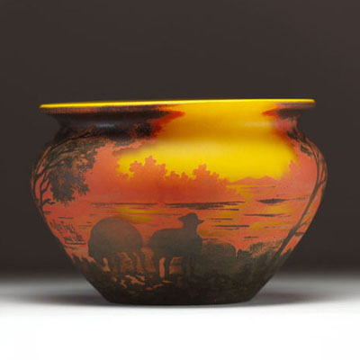 MULLER Frères Lunéville - Acid-etched multi-layered glass bowl with shepherd and sheep design, signed.
