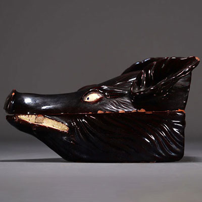 Boch Luxembourg - Terrine in the shape of a boar's head, 19th century.