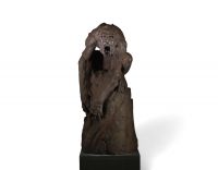 Chen M. – Sculpture en terre cuite “Le Singe hurlant”.