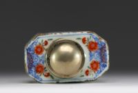 China - Polychrome porcelain tea caddy decorated with a village, silver stopper, 18th century.