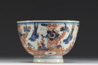 China - Polychrome porcelain bowl with floral decoration, 18th C.