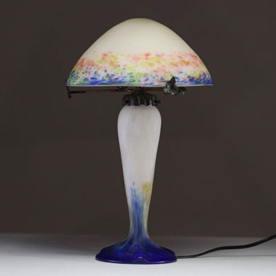 Le Verre Français - Art Nouveau mushroom lamp in marmorated glass.
