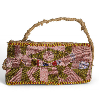 Travail africain, probablement Yoruba – Objet orné de perles à motifs abstraits - Début du XXe siècle .