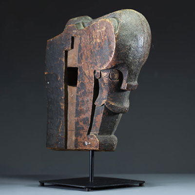 Indonésie - Rare ornement de coffre Hombung en bois sculpté de l'ethnie Batak, lac Toba sur l'île de Sumatra, fin XIXème.