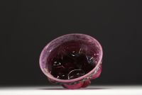 DAUM Nancy and Louis MAJORELLE (1859-1926) - Pink red blown glass bowl with inclusion and Majorelle wrought iron frame, signed.