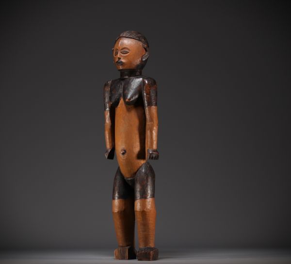 Grande statue Mbanza ou Ngbaka  collectée vers 1900 - Rep.Dem.Congo