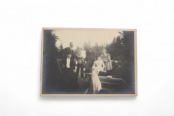 Charles Lefébure (1862–1943) – Rare photographie d'Henry van de Velde au Bloemenwerf, vers 1895–1900.