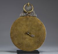 Astrolabe planisphérique en laiton et argent (?), probablement Perse, XVIII-XIXème.