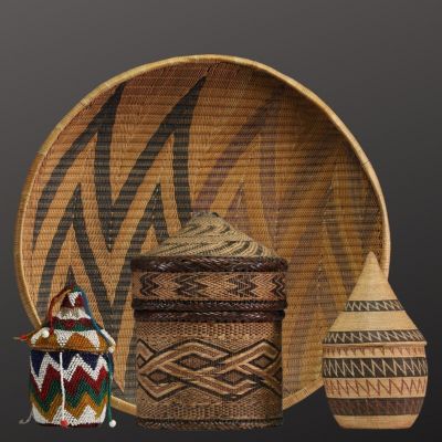Collection of over 200 Central African baskets from the 19th and 20th centuries - Collection of Mr Christian Borzykowski.