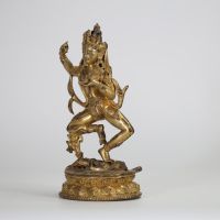 TIBET, XIXe SIÈCLE Figure de Vajravārāhī en bronze doré.