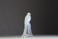 Val Saint Lambert - Art Deco ‘Parakeet’ in pressed opalescent glass, signed.