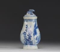 China - Covered pot in white-blue porcelain with landscape and Chilong decoration, 18th century.