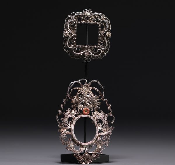 Ensemble de deux petits cadres en argent filigrané, Russie, XVIIIème.