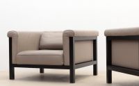 JULES WABBES (1919-1974) Pair of ‘Livourne’ armchairs Series 800 Bulo edition in black lacquered wood and taupe grey leather.