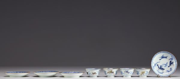 China - Set of four polychrome porcelain bowls and plates with floral decoration and ducks.18th