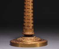 Paire de bougeoirs Empire en bronze, début XIXème.