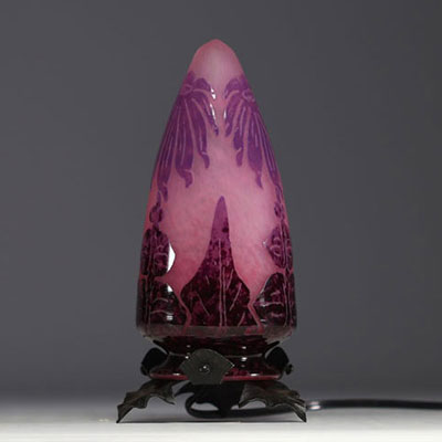 Le Verre Français - Acid-etched multi-layered glass night-light with dahlia decoration, signed.