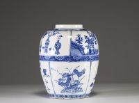China - White-blue porcelain vase with floral decoration and furniture, Kangxi, mark under the piece.