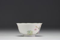 Chine - Rare et remarquable ensemble de neuf bols et soucoupes en porcelaine polychrome à décor d'enfants, Yongzheng, XVIIIème.