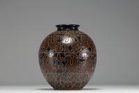 Vietnam - Bien Hoa, polychrome stoneware vase, frieze decoration of dragons, circa 1920.