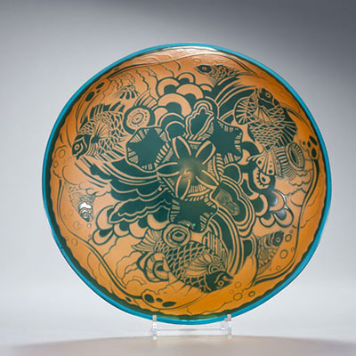 Paul NICOLAS (1875-1952) Large Art Deco basin in acid-etched multi-layered glass with fish design, signed.