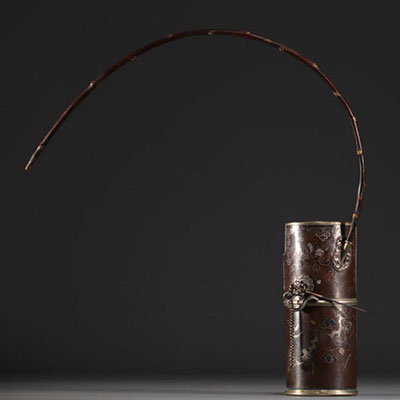 Vietnam - Pipe à eau à Opium en cuivre et incrustations d'argent, vers 1900.