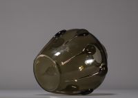 Vittorio ZECCHIN (1878-1947) Vase ovoïde en verrerie de Murano dans un ton de brun ave application de goutte en verre.