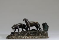 Louis RICHÉ (1877-1949) dans le goût de - Parure de bureau aux Lionnes en bronze à patine nuancée, vers 1880-1900