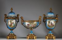 Sèvres - Spectacular porcelain mantelpiece with celestial blue background, gilt bronze mount, mark under the lids.
