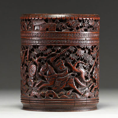 Asia - Covered carved bamboo box depicting a battle scene, early 19th century.