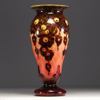 Le Verre Français - Acid-etched multi-layered glass vase with oak decor, signed.