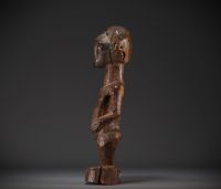Statue  SONGYE - style Sankuru/Lubefu  collectée vers 1900 - Rep.Dem.Congo