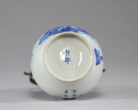 Chine - Vietnam - Pipe à eau en porcelaine 
