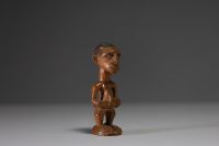 Afrique RDC - Fétiche Songye en bois sculpté, début XXème.