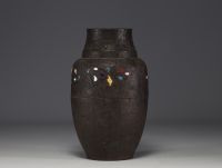 Asia - Iron and cloisonné enamel vase.