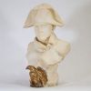 Louis Jacques GALLET (1873-1955) Buste de l'Empereur Napoléon Bonaparte en albâtre, XIX-XXème, signé.