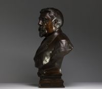 Jean Georges ACHARD (1871-1934) Bronze bust ‘Discipulos omnes semper numerabit amicos’, signed and dated 1894.
