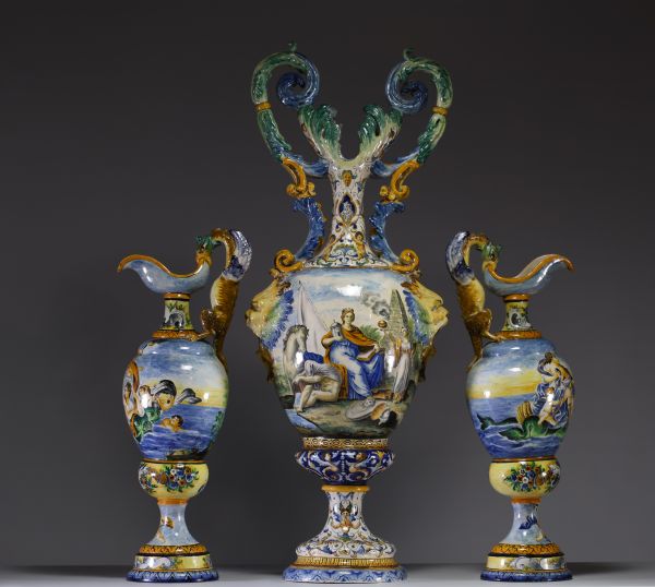 Very important set of three Urbino majolica pieces from the 19th century.