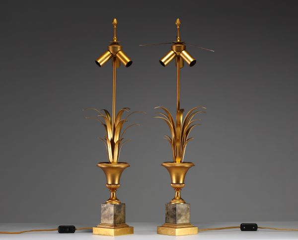 Maison Charles, attr. à - Pair of gilt bronze ‘Vase roseaux’ table lamps, circa 1970.