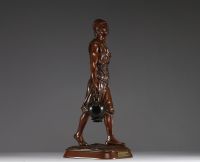 Jean Didier DEBUT (1824-1893) ‘Le porteur d'eau tunisien’ Bronze with brown patina, signed.