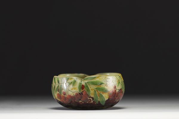 DAUM Nancy - Acid-etched multi-layer glass bowl decorated with enameled red berries, signed.