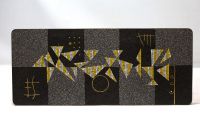 Berthold MÜLLER (1893-1979) Brass-belted mosaic coffee table, wood and brass base, circa 1950.