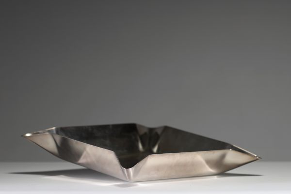 Lino SABATTINI (XX) - Silver-plated metal dish, Italy, circa 1980, signed.