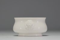 Chine - Bol en porcelaine blanche monochrome, marque sous la pièce, d'époque XIXème