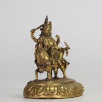 TIBET, XIXe SIÈCLE Figure de Palden Lhamo en bronze doré.