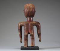 Afrique - Superbe statuette Nyamwezi en bois ancien, très belle polychromie et patine tribale, Tanzanie.