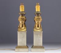Paire de lampes en marbre blanc et bronzes dorés aux visages de Cariatides, Empire. OVER 100 YEARS OLD