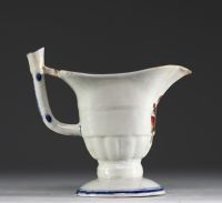 China - Polychrome porcelain teapot, East India Company, coat of arms of the princes-bishops of Liège, 18th century.