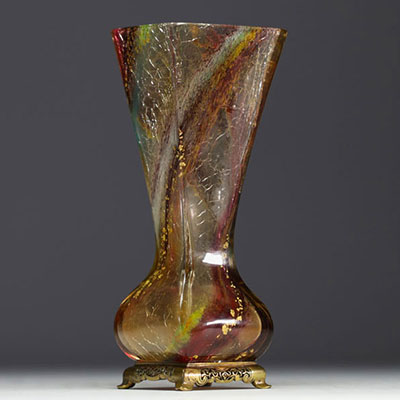 Eugène ROUSSEAU (1827-1890) Japanese vase in multi-layered tinted crystal, lower layer cracked, inclusions, bronze mounting.
